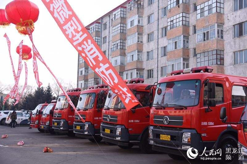 哈爾濱市東安街道里消防中隊(duì)定制2.2KW污水提升設(shè)備二套